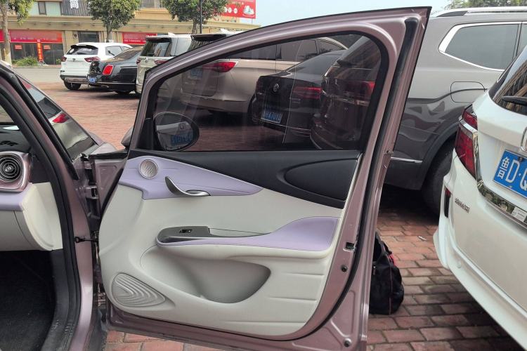 Used BYD Dolphin 2021 405 km Fashion Edition Interior 5