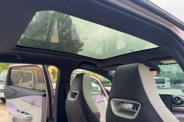 Used BYD Dolphin 2021 405 km Fashion Edition Interior 7