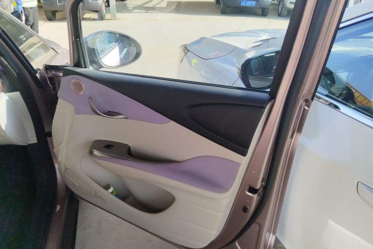 Used BYD Dolphin 2021 405 km Fashion Edition Right Front Door Interior