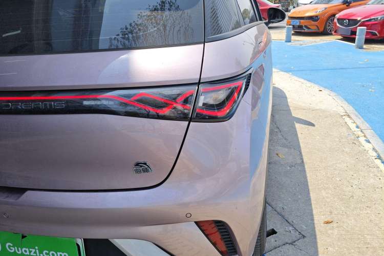 Used BYD Dolphin 2021 405 km Fashion Edition Right Rear Taillight