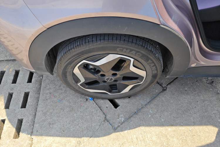 Used BYD Dolphin 2021 405 km Fashion Edition Right Rear Wheel Hub