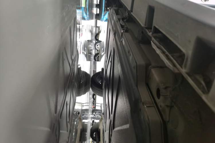 Used BYD Dolphin 2021 405 km Fashion Edition Right Side Sill