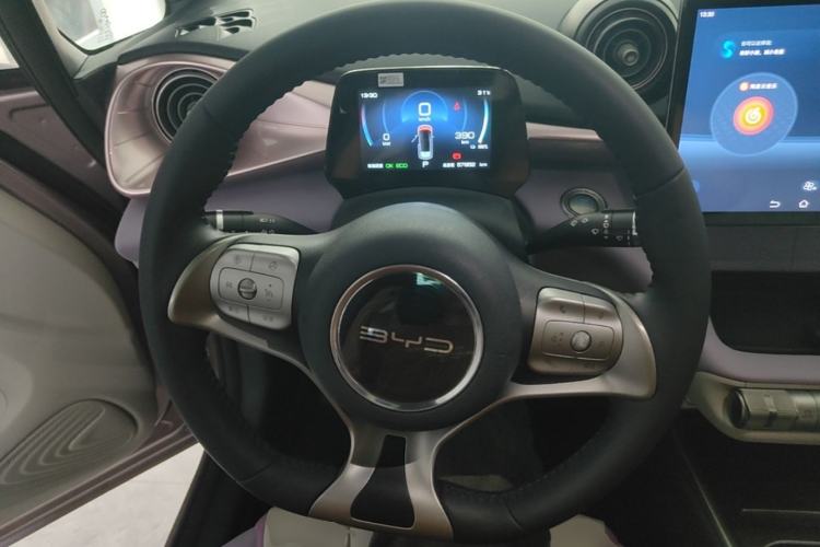 Used BYD Dolphin 2021 405 km Fashion Edition Steering Wheel