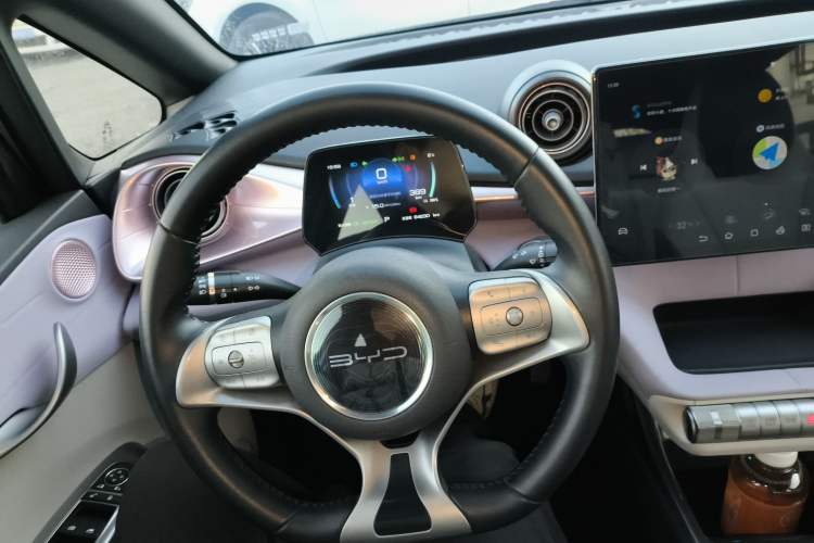 Used BYD Dolphin 2021 405 km Fashion Edition Steering Wheel
