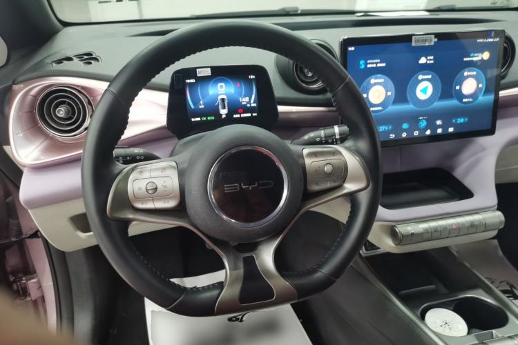 Used BYD Dolphin 2021 405 km Fashion Edition Steering Wheel