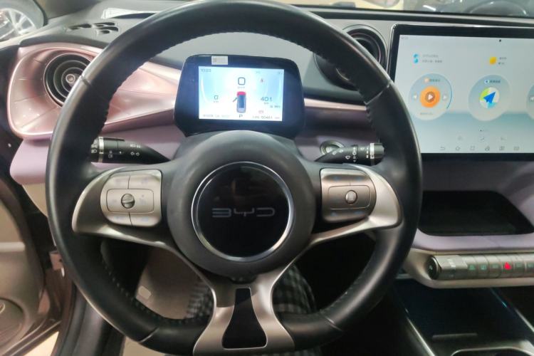 Used BYD Dolphin 2021 405 km Fashion Edition Steering Wheel