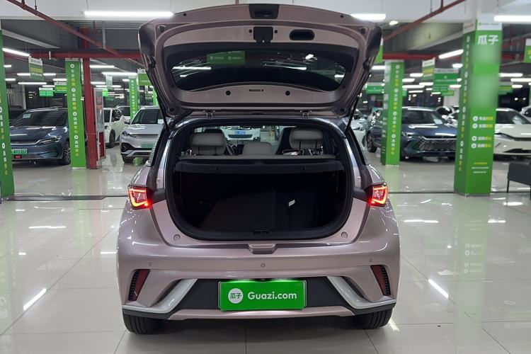Used BYD Dolphin 2021 405 km Fashion Edition Trunk