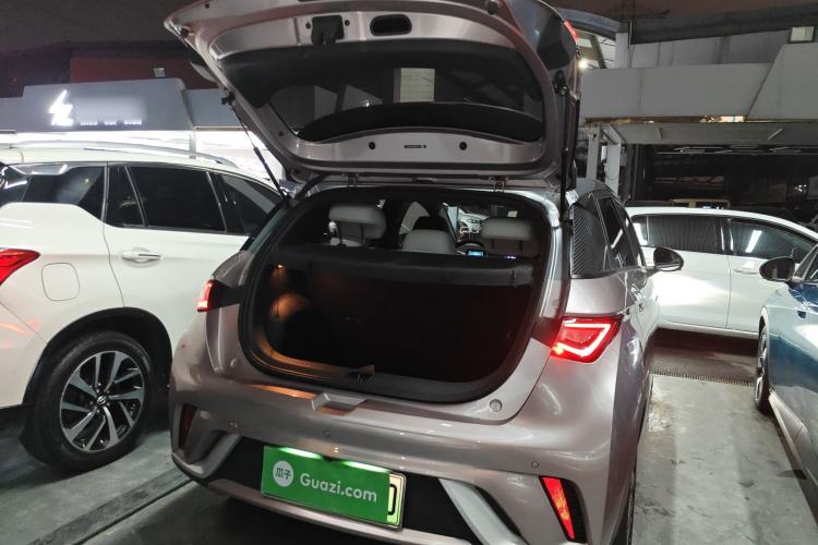 Used BYD Dolphin 2021 405 km Fashion Edition Trunk