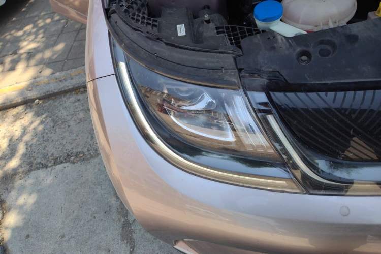 Used BYD Dolphin 2021 405 km Fashion Edition Right Front Headlight