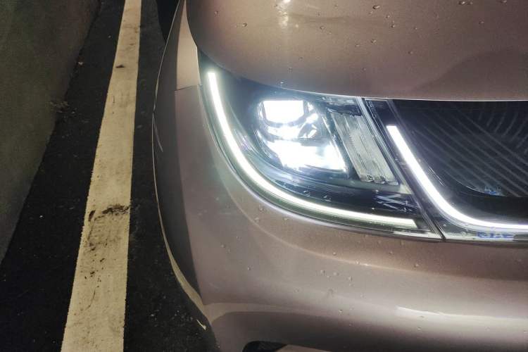 Used BYD Dolphin 2021 405 km Fashion Edition Right Front Headlight