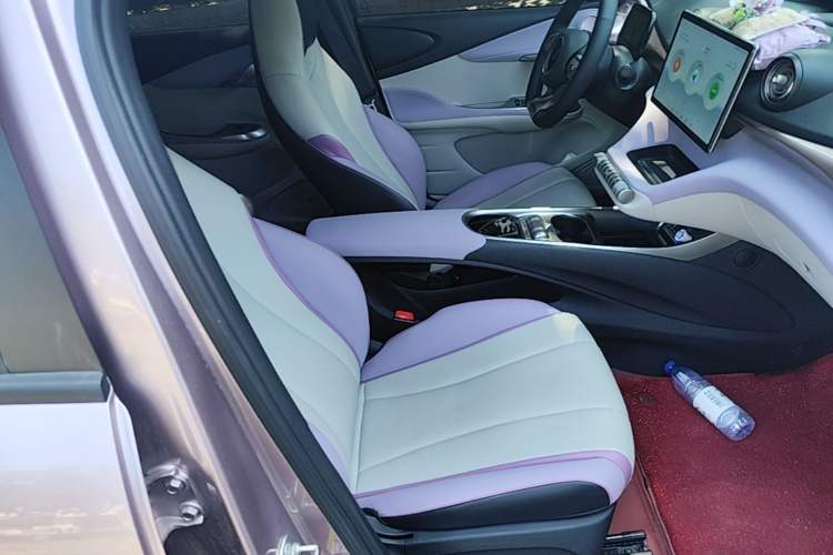 Used BYD Dolphin 2021 405 km Fashion Edition Right Front Seat