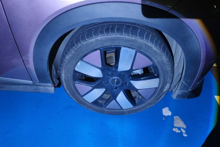 Used BYD Dolphin 2021 401km Knight Edition Right Front Wheel Hub