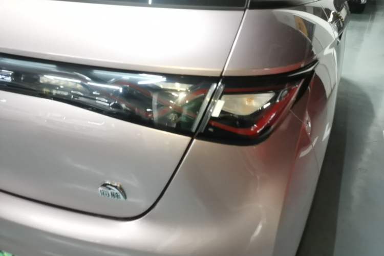Used BYD Dolphin 2021 405 km Fashion Edition Right Rear Taillight