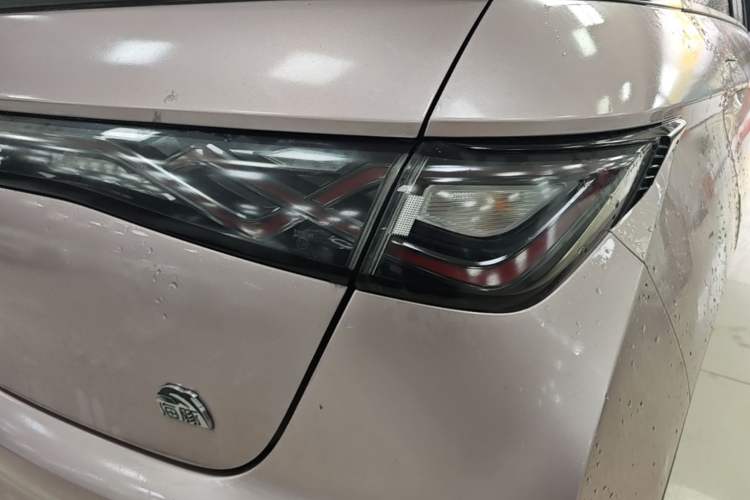 Used BYD Dolphin 2021 405 km Fashion Edition Right Rear Taillight
