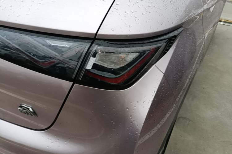 Used BYD Dolphin 2021 405 km Fashion Edition Right Rear Taillight