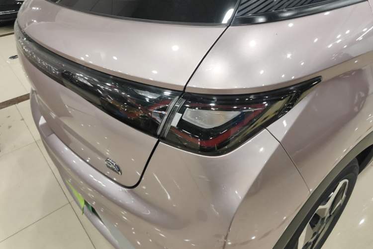 Used BYD Dolphin 2021 405 km Fashion Edition Right Rear Taillight