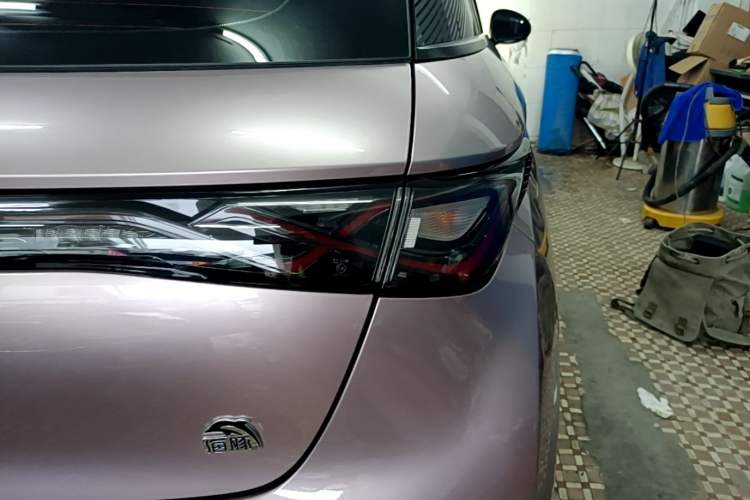 Used BYD Dolphin 2021 405 km Fashion Edition Right Rear Taillight