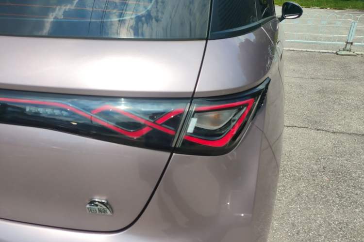 Used BYD Dolphin 2021 405 km Fashion Edition Right Rear Taillight