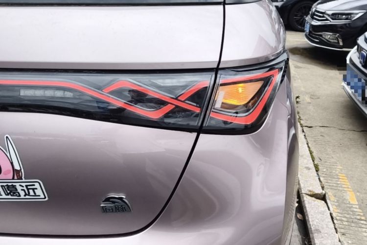 Used BYD Dolphin 2021 405 km Fashion Edition Right Rear Taillight