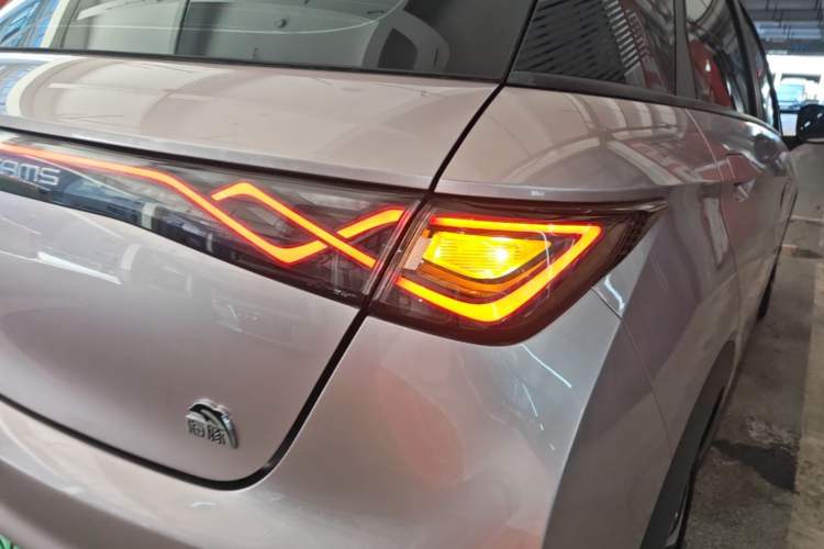Used BYD Dolphin 2021 401km Knight Edition Right Rear Taillight