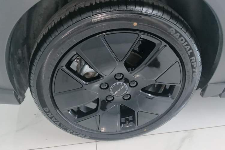 Used BYD Dolphin 2021 401km Knight Edition Right Rear Wheel Hub
