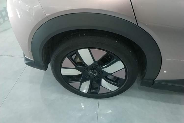 Used BYD Dolphin 2021 401km Knight Edition Right Rear Wheel Hub