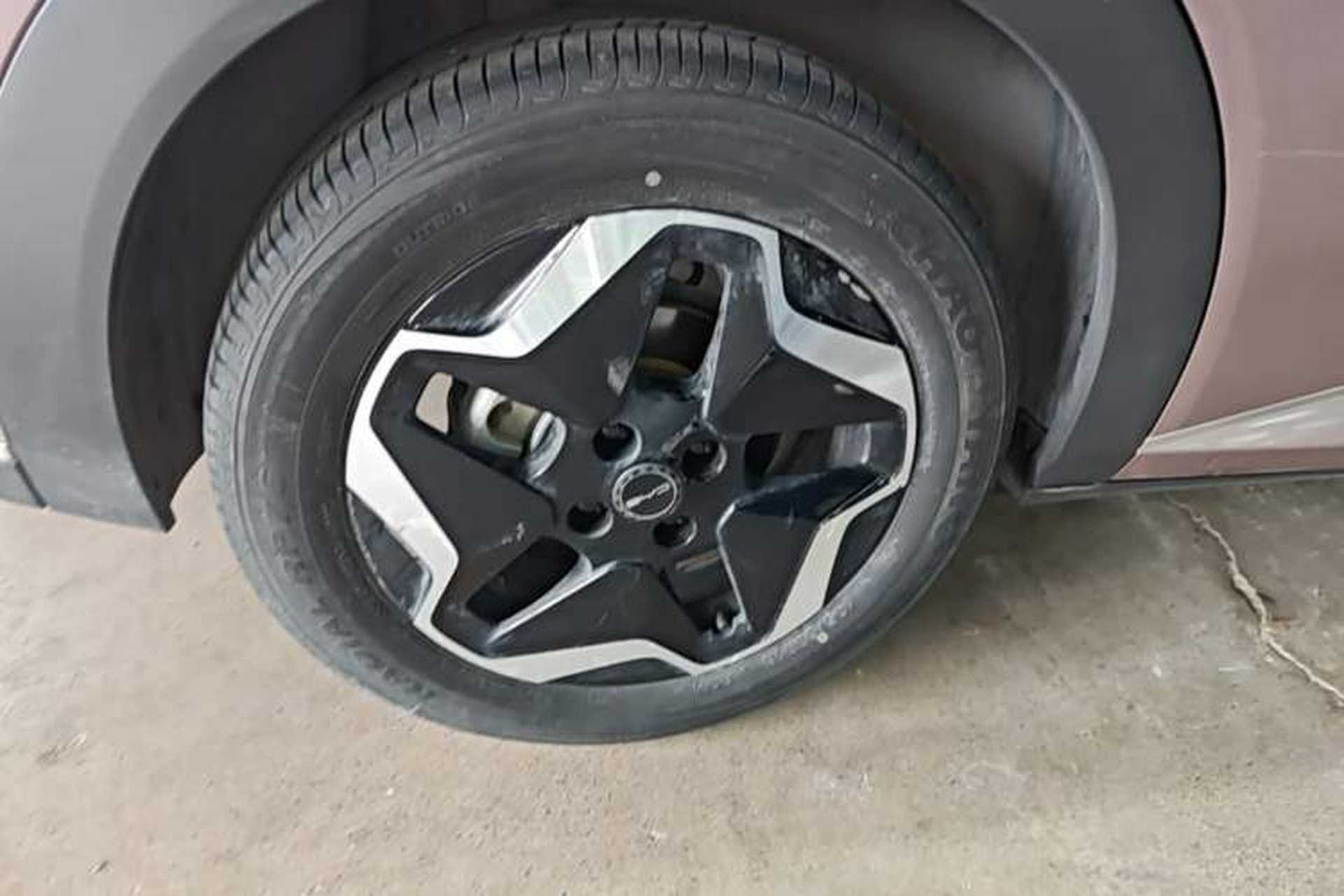Used BYD Dolphin 2021 405 km Fashion Edition Right Rear Wheel Hub