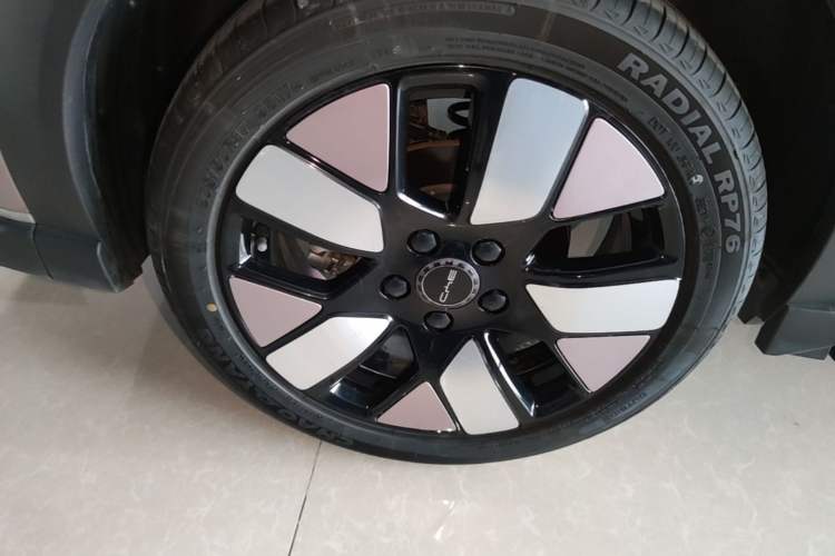 Used BYD Dolphin 2021 401km Knight Edition Right Rear Wheel Hub