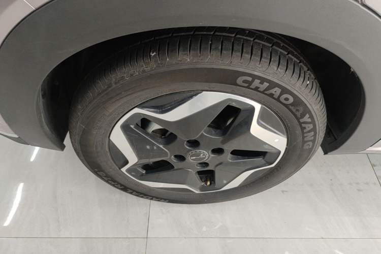 Used BYD Dolphin 2021 405 km Free Version Right Rear Wheel Hub