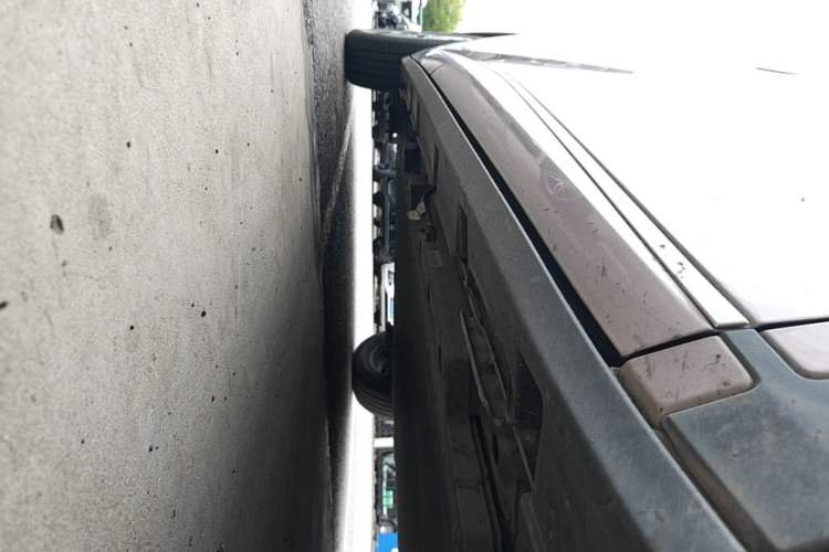 Used BYD Dolphin 2021 405 km Fashion Edition Right Side Sill