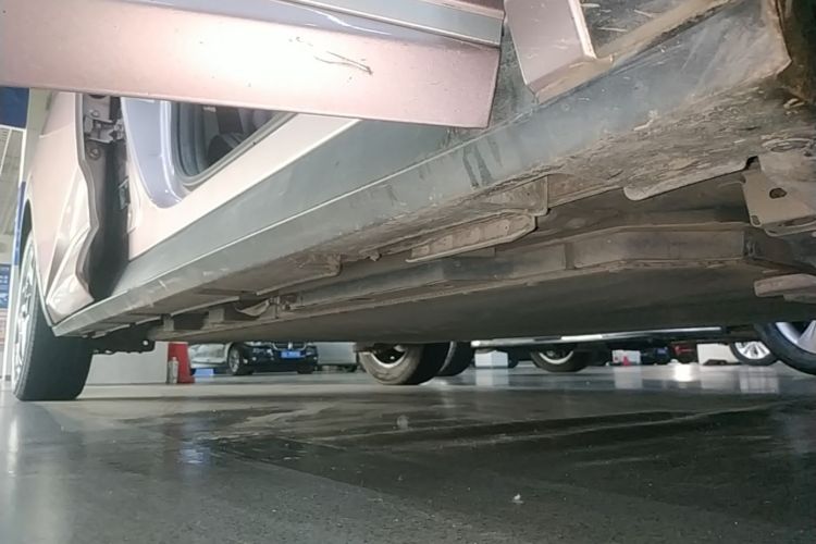 Used BYD Dolphin 2021 405 km Fashion Edition Right Side Sill