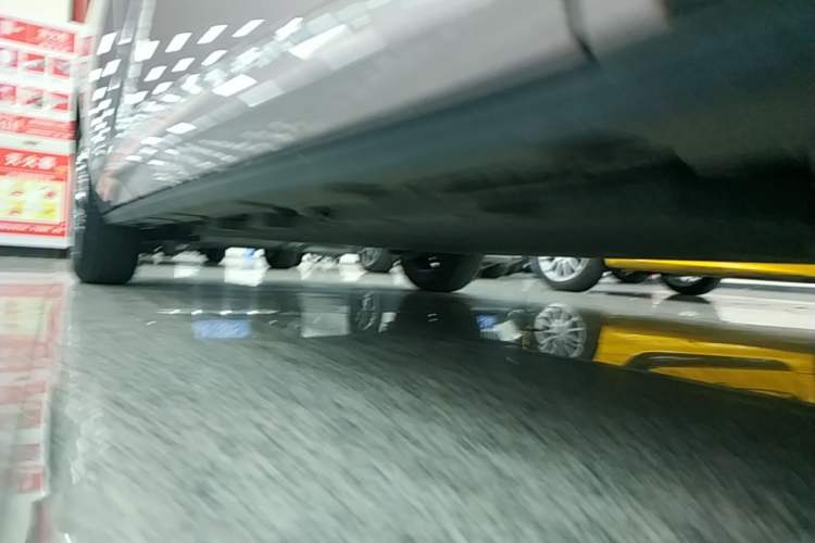 Used BYD Dolphin 2021 405 km Fashion Edition Right Side Sill