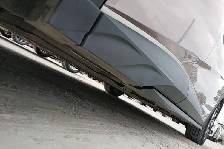 Used BYD Dolphin 2021 401km Knight Edition Right Side Sill