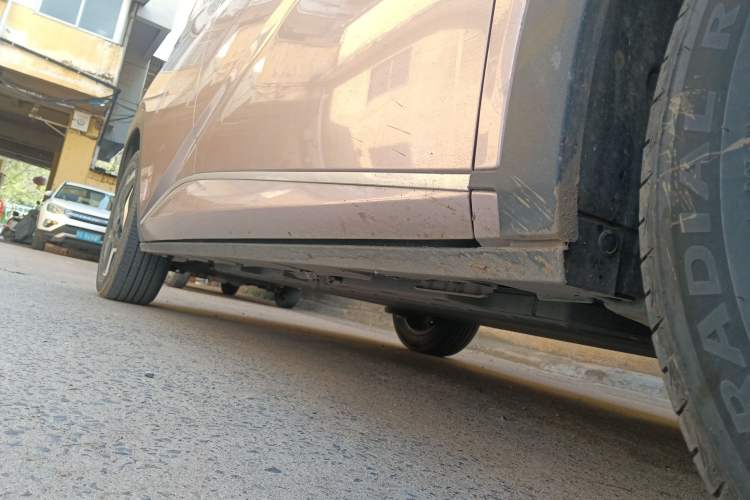 Used BYD Dolphin 2021 405 km Free Version Right Side Sill