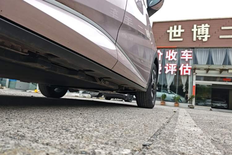 Used BYD Dolphin 2021 405 km Fashion Edition Right Side Sill
