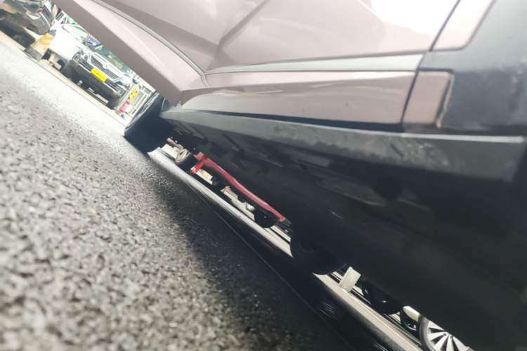 Used BYD Dolphin 2021 405 km Fashion Edition Right Side Sill