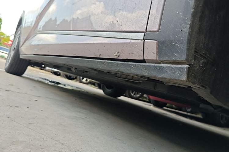 Used BYD Dolphin 2021 405 km Fashion Edition Right Side Sill
