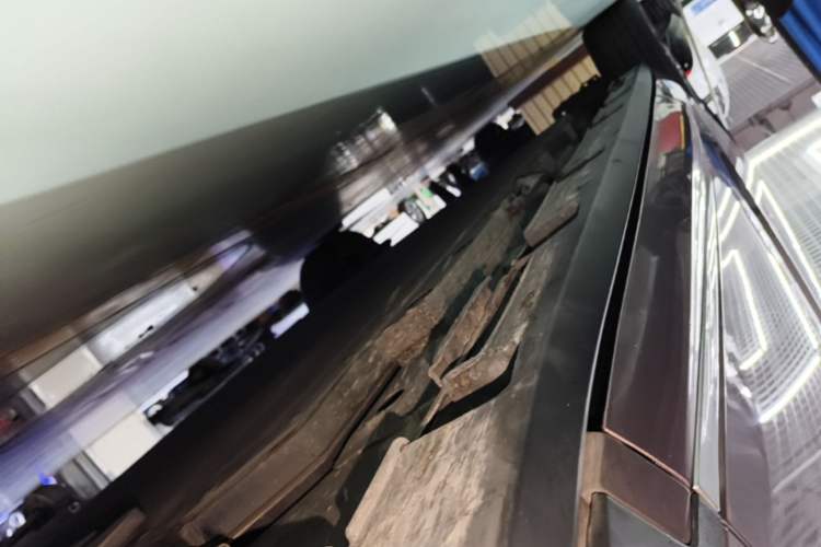 Used BYD Dolphin 2021 405 km Fashion Edition Right Side Sill