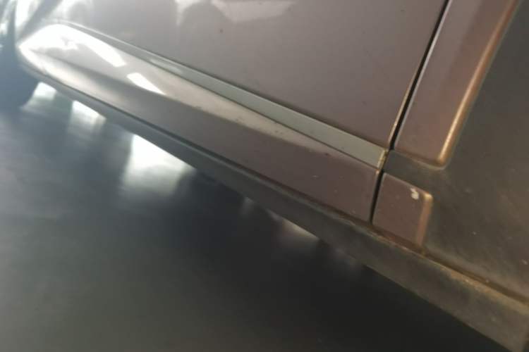 Used BYD Dolphin 2021 405 km Fashion Edition Right Side Sill