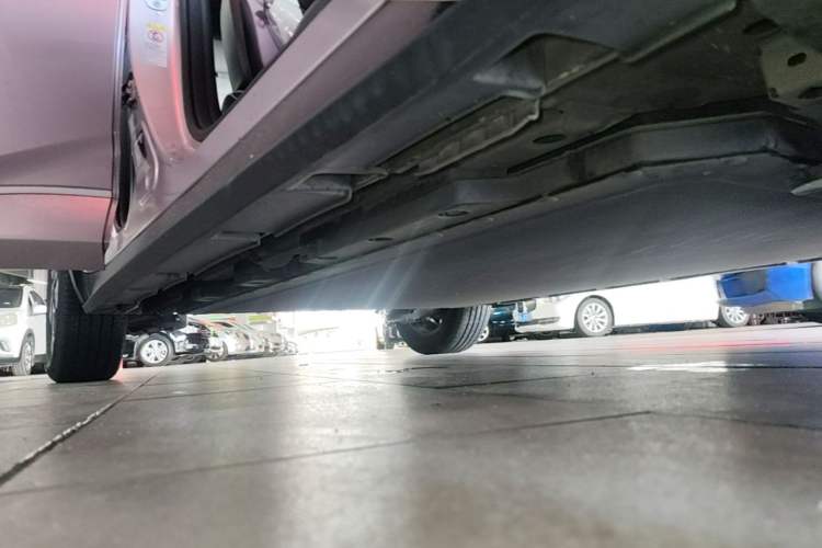 Used BYD Dolphin 2021 405 km Fashion Edition Right Side Sill