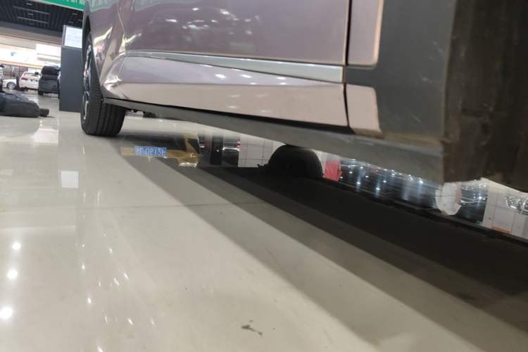 Used BYD Dolphin 2021 405 km Fashion Edition Right Side Sill