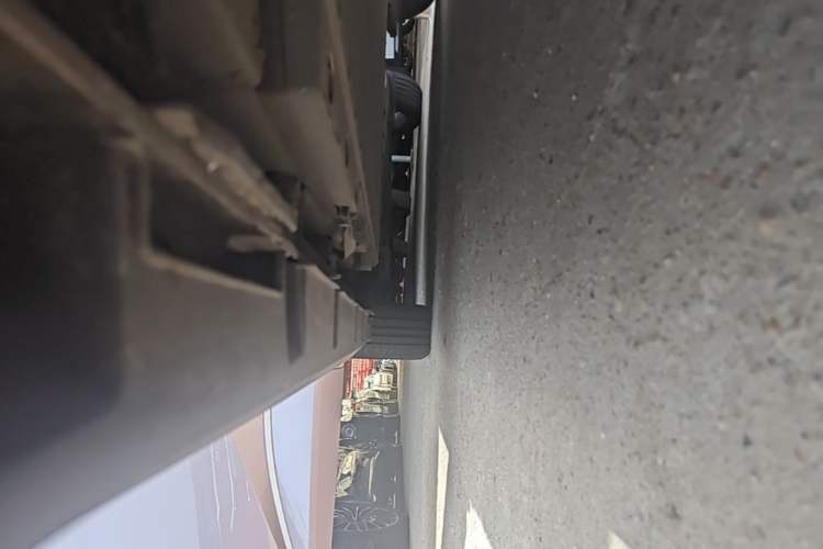 Used BYD Dolphin 2021 405 km Fashion Edition Right Side Sill