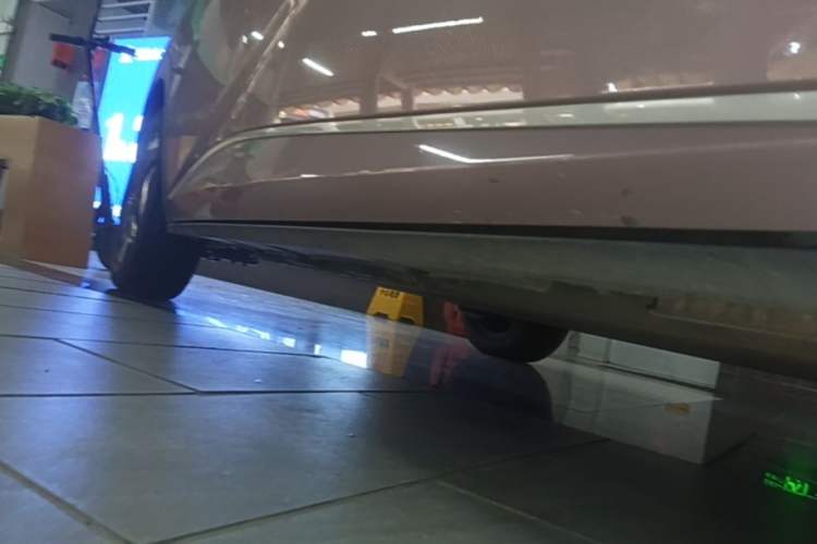 Used BYD Dolphin 2021 405 km Fashion Edition Right Side Sill