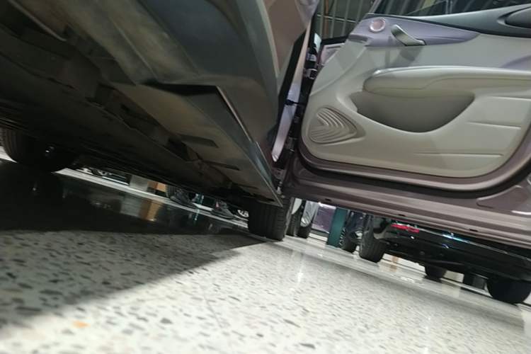 Used BYD Dolphin 2021 401km Knight Edition Right Side Sill