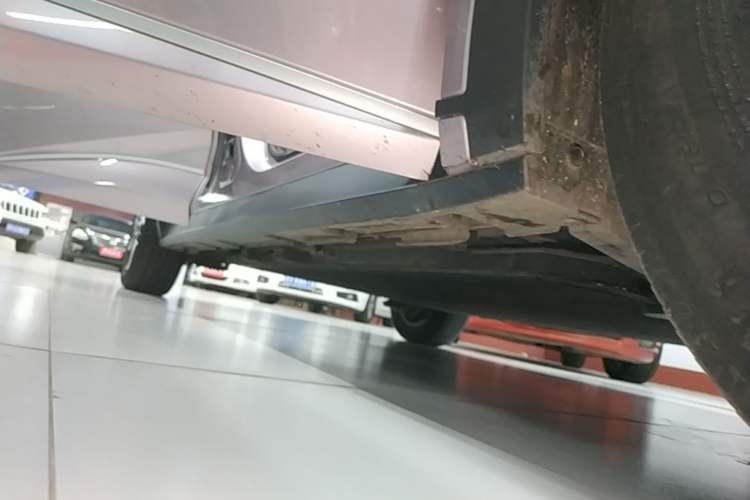 Used BYD Dolphin 2021 405 km Fashion Edition Right Side Sill
