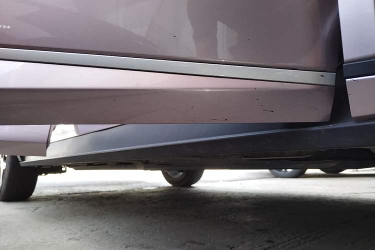 Used BYD Dolphin 2021 405 km Fashion Edition Right Side Sill