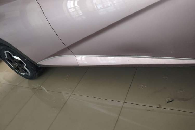Used BYD Dolphin 2021 405 km Fashion Edition Right Side Sill