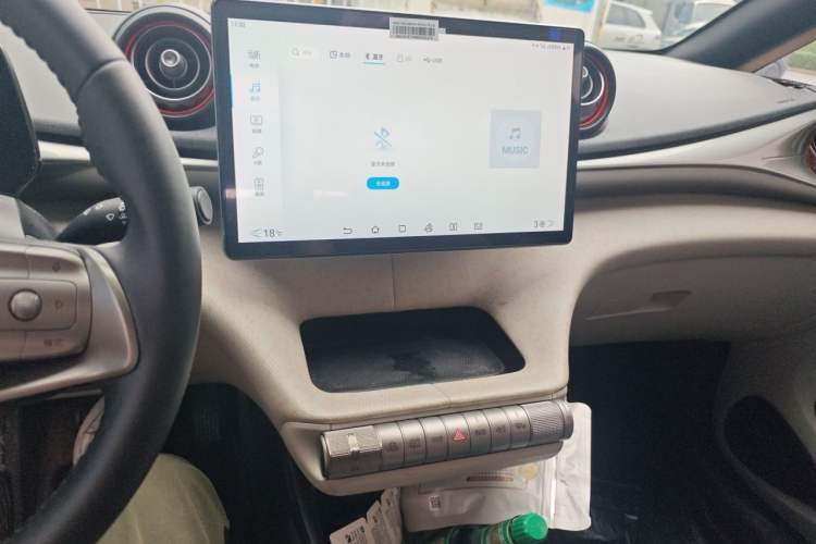 Used BYD Dolphin 2021 405 km Free Version Audio And AC Panel
