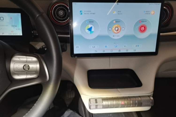 Used BYD Dolphin 2021 405 km Fashion Edition Audio And AC Panel