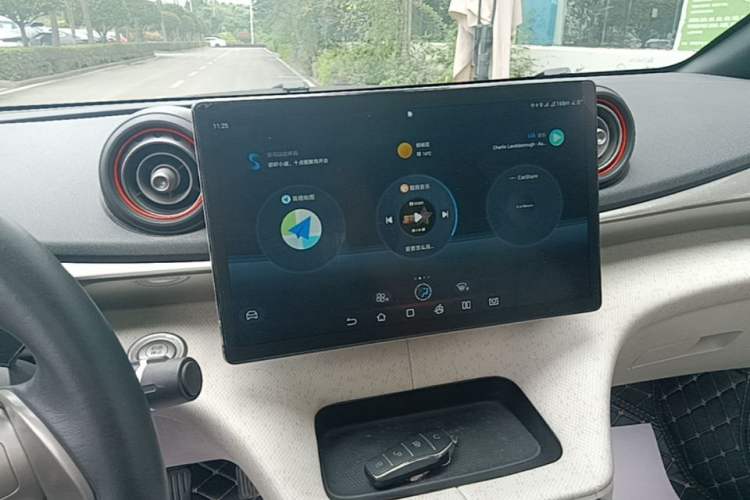Used BYD Dolphin 2021 405 km Fashion Edition Audio And AC Panel